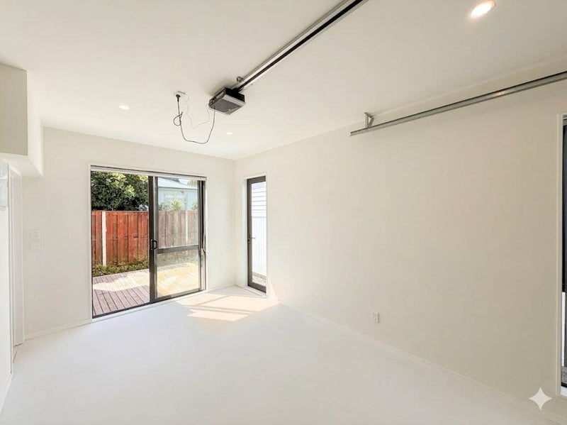 gallery carousel 13