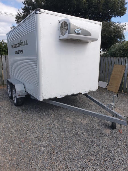 Mobile Bathroom & Kitchen Trailers Carousel 14