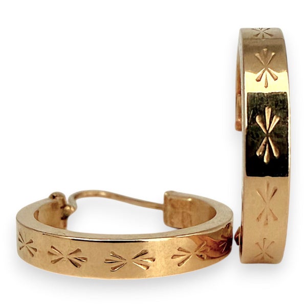 NZGD | 18ct Gold Engraved Starburst Hoop Earrings 15.4mm Carousel 1