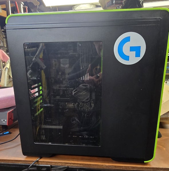 Gaming rig467212810909788161