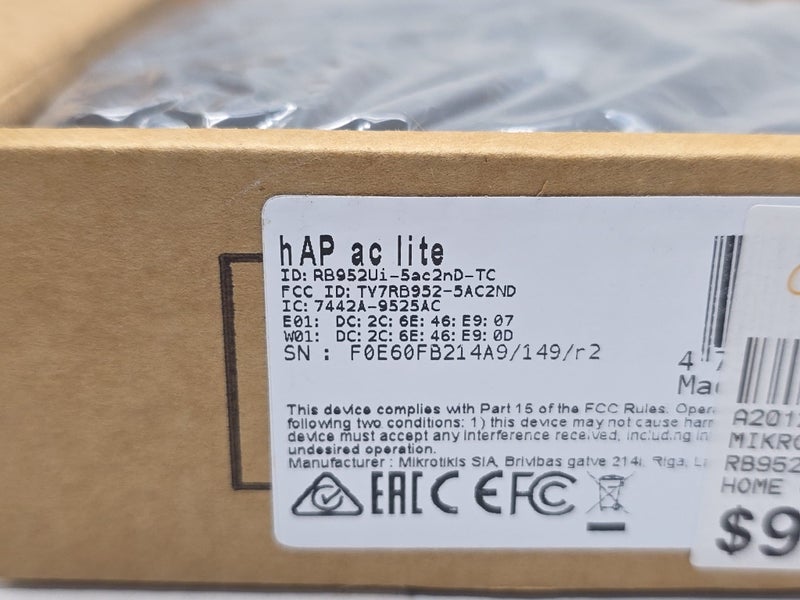 MikroTik hAP ac lite – RB952Ui-5ac2nD-TC Wireless Router Carousel 3