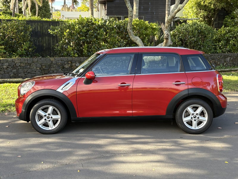 2013 MINI One Crossover469789744448163841