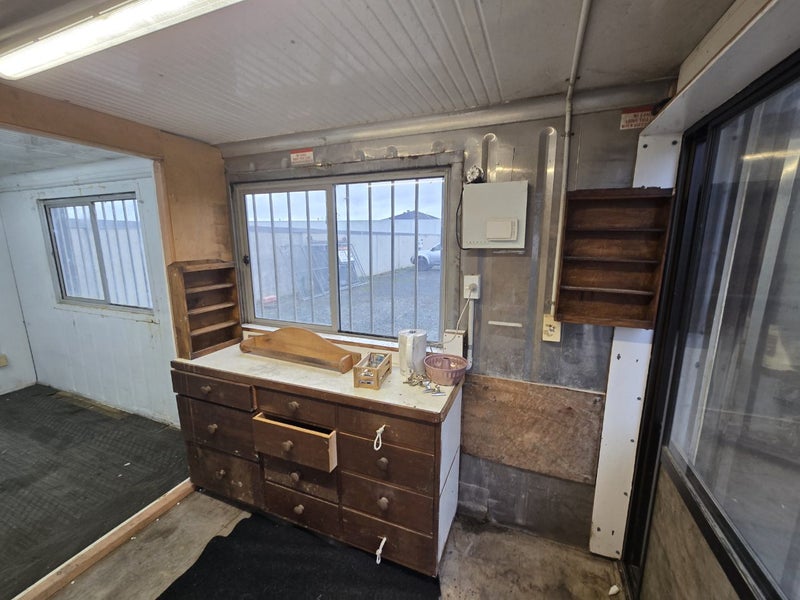 Powered Site Office, with lights & security system Carousel 9