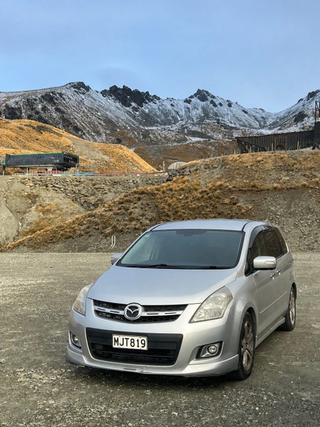 2006 Mazda MPV