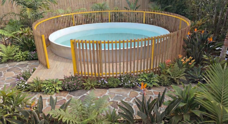 Architecturally Designed Curved Pool Fence Carousel 1