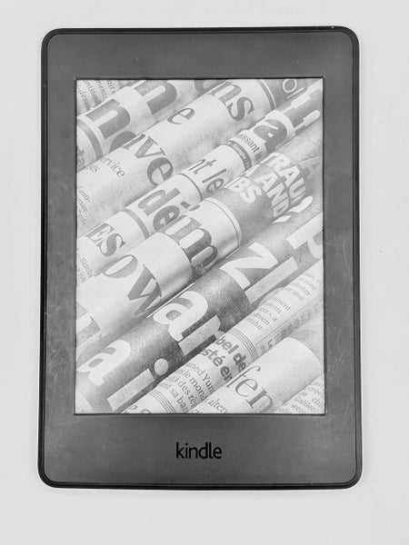 Kindle Paperwhite 7th 300PPI 4GB BLK Tested + Brand new Mag Case Carousel 1