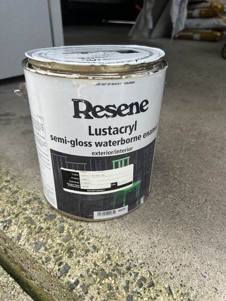 Resene Lustacryl 3/4 of 4 Litre Tin -Seafog Carousel 1