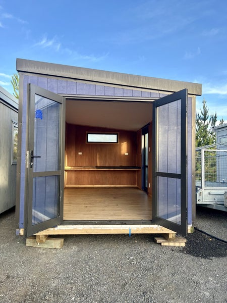 Quality cabin for sale Carousel 1