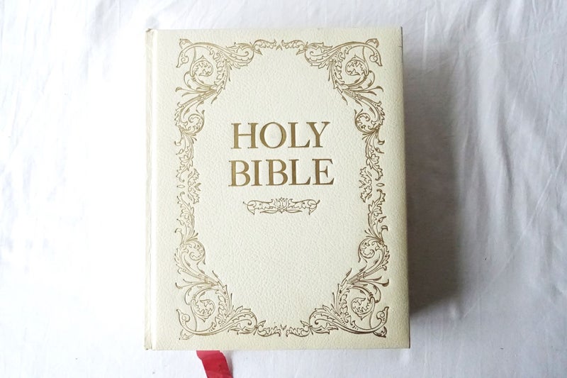 Holy Bible: Authorized King James Version Large Family Bible (SKU BK29) Carousel 1