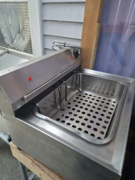 Blue seal deep fryer Carousel 4