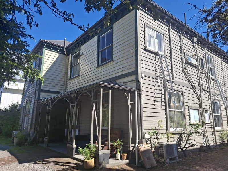 Image 1 of 5