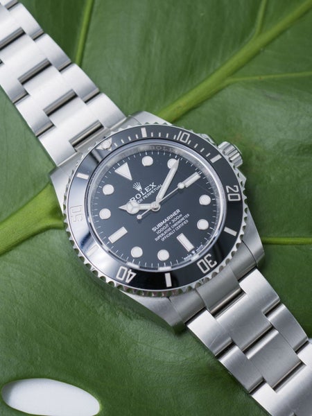 Rolex Oyster Perpetual Submariner Non Date Ref 124060 Steel Wristwatch 2024 B&P Carousel 1