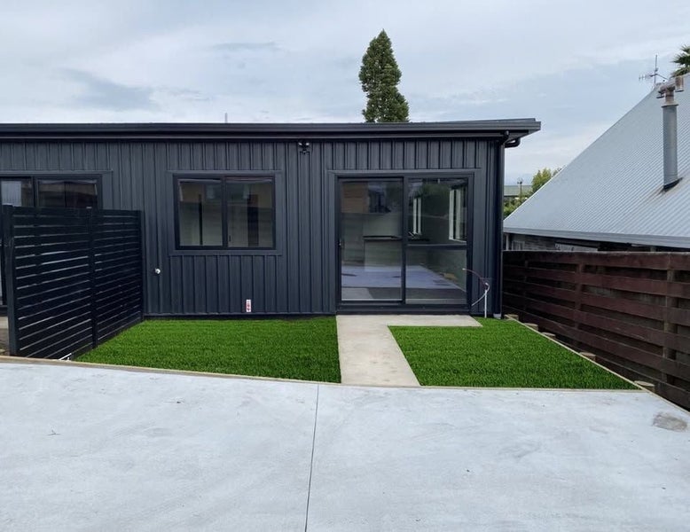 Image 1 of 8