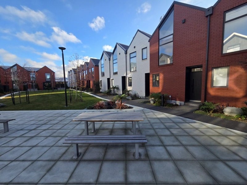 Image 1 of 21