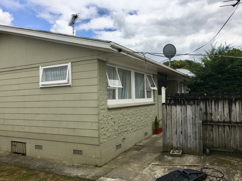 Image 1 of 10