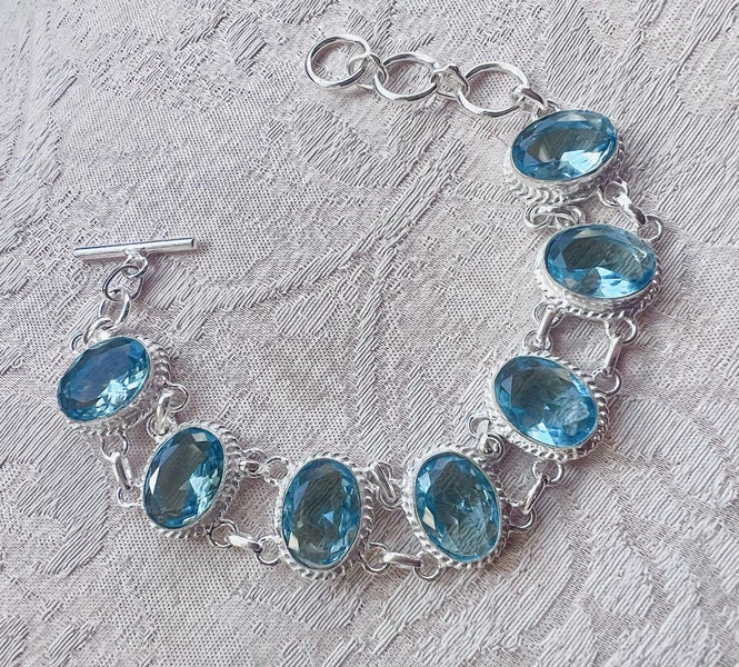 GORGEOUS SIM BLUE TOPAZ AND S/SILVER BRACELET 25 GRAMS *NO RES* Carousel 2