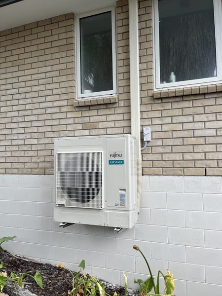 Auckland's trusted Solar, heat pump & electrical Carousel 2