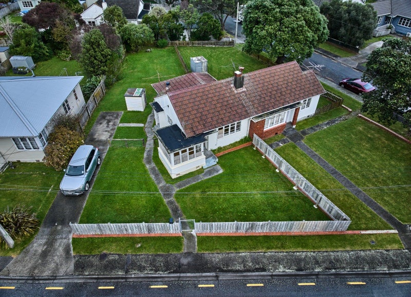 Image 1 of 6