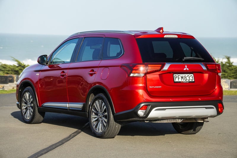 2022 Mitsubishi Outlander LS 2.4 4x4 7-seats, photo 3