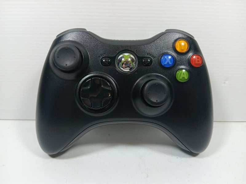 OFFICIAL Xbox 360 Wireless Controller Carousel 1