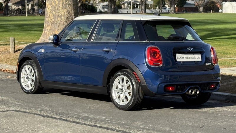 2015 MINI Cooper S 2.0 Turbo - 6-Speed Auto - E...477881520819415044
