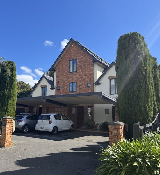 Image 1 of 18