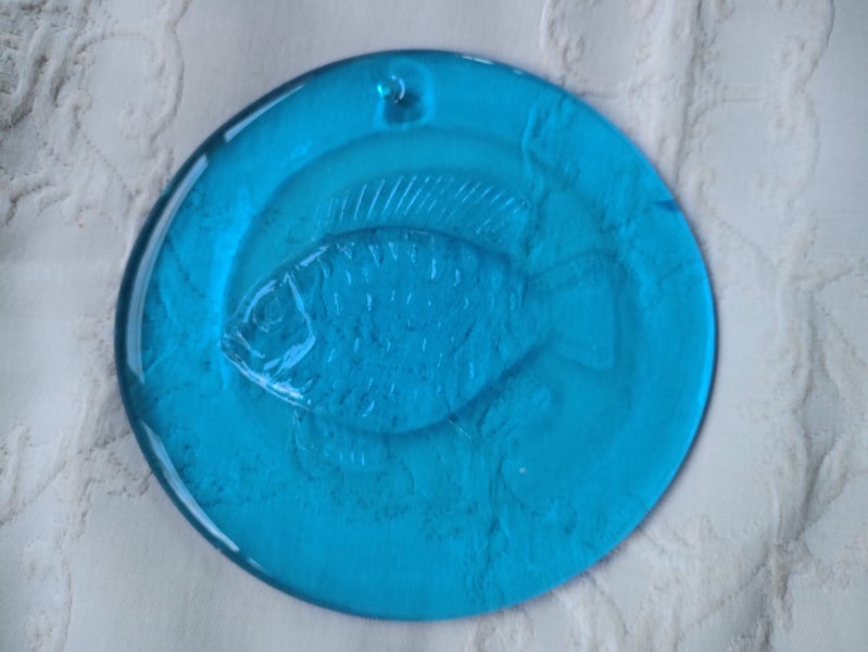BLUE Lindshammar window hanger Textured Fish Design by Christer Sjögren Carousel 1