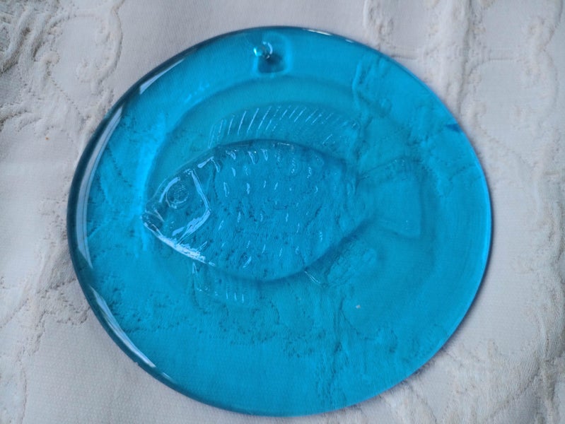BLUE Lindshammar window hanger Textured Fish Design by Christer Sjögren Carousel 2
