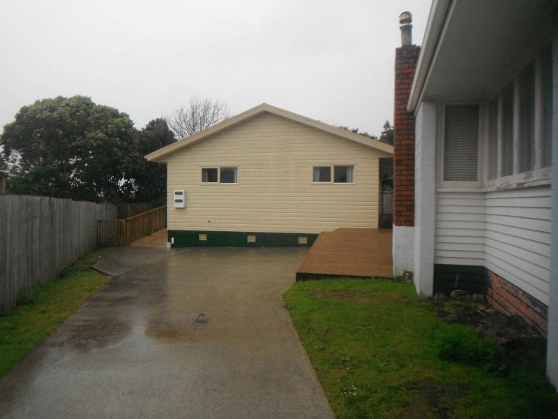 Image 1 of 8