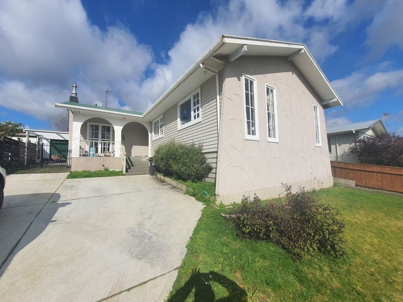 Image 1 of 5