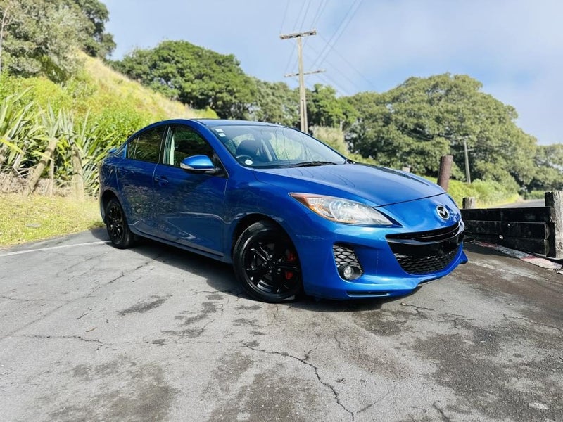 2012 Mazda Axela 20S SPORTS !! SKYACTIVE ENGINE !!