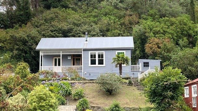 Hospital Hill, 2 bedrooms, $600 pw
