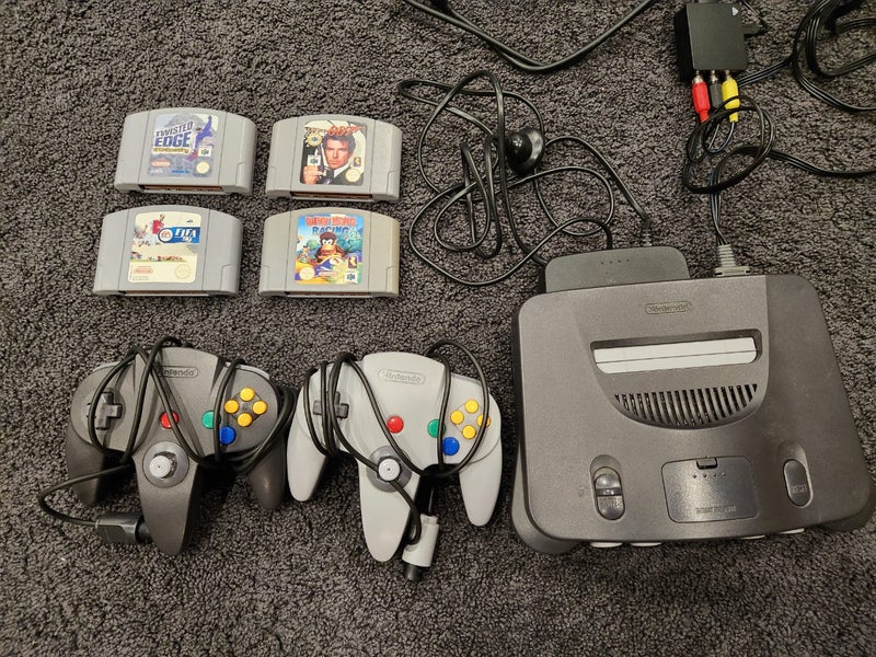 Nintendo 64, Goldeneye, DKR and HDMI converter Carousel 1