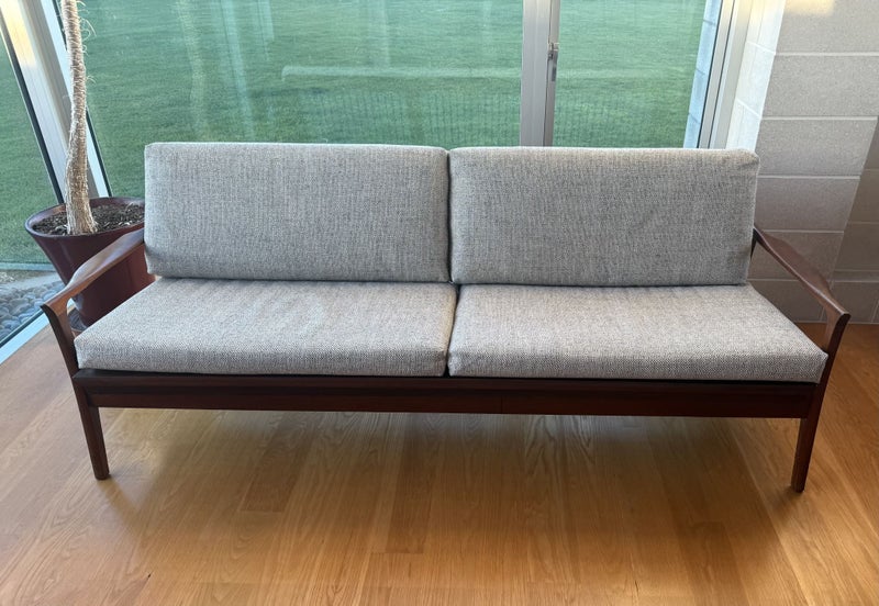 !!!Mid Century “Vono” Sofa/Couch/Bed Settee Carousel 1
