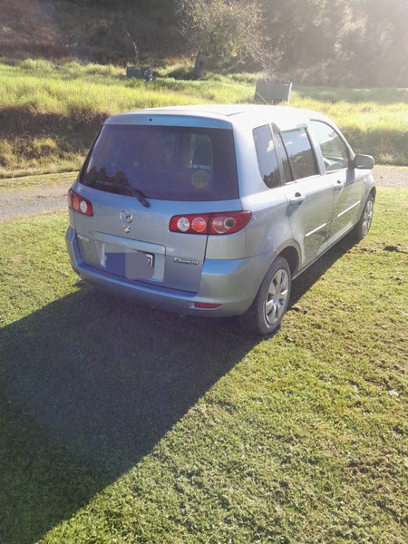 2004 Mazda Demio483776274881597442