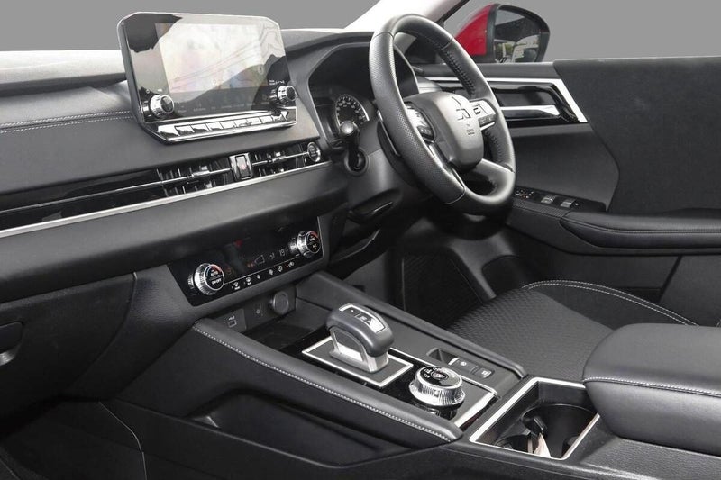 2025 Mitsubishi Outlander 2.5 LS 2WD auto, photo 2