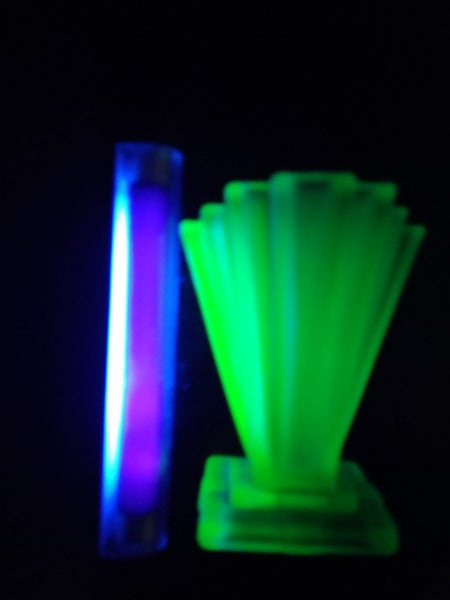 Gorgeous Art Deco Green Uranium Glass Sowerby VASE Carousel 6