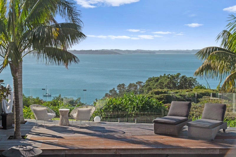 Experience life – a captivating scenic oasis