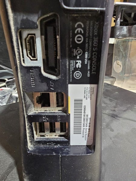 Xbox 360 S console Carousel 4
