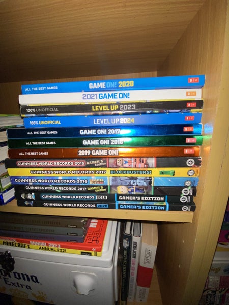 ** bulk buy x 13 GAME ON / GAMING RECORD books ** Carousel 1