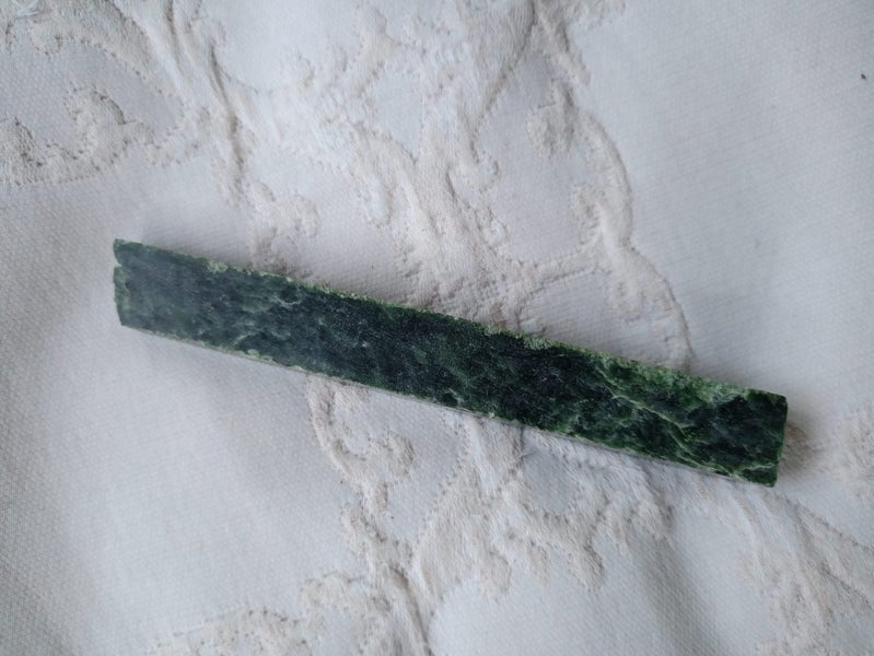 A Beautiful Stick of New Zealand Pounamu Greenstone Carousel 2