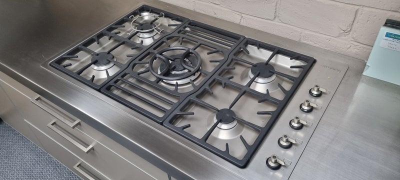 Kitchen483824485909800964