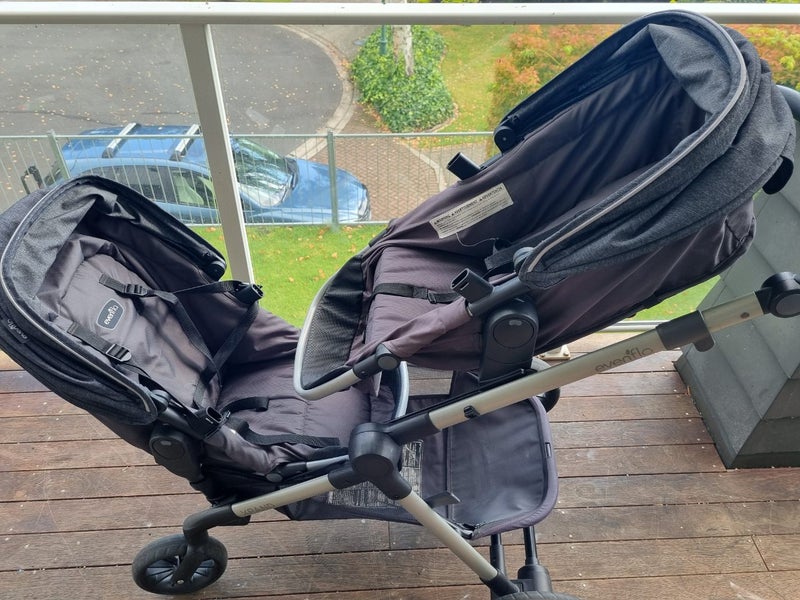 Double Buggy - Evenflo Pivot Expand483824585179156483