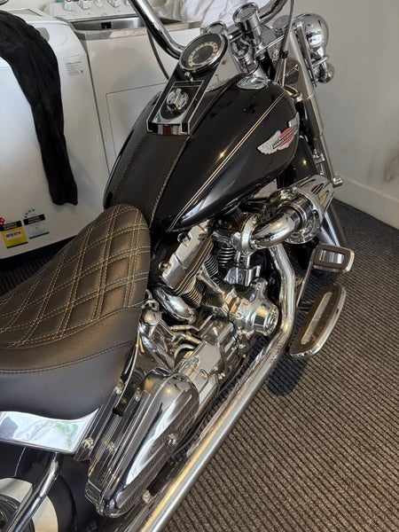 Harley-Davidson Sof tail 20144837769356627353611