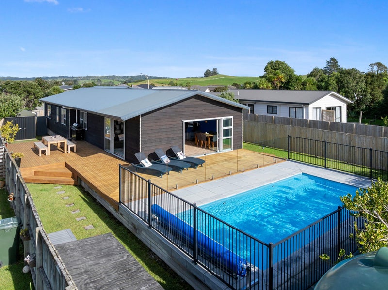 Sunny North Facing Hidden Oasis