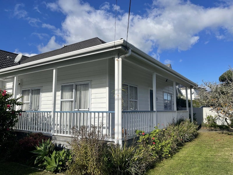 Image 1 of 18