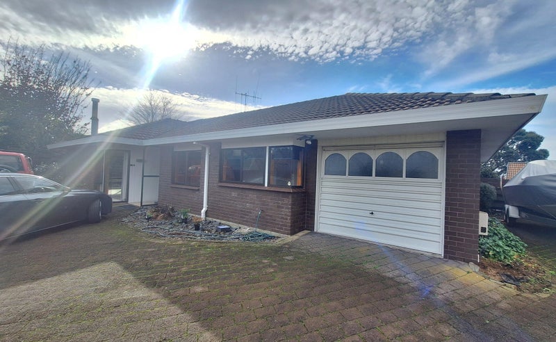 Image 1 of 11