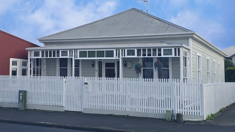 Image 1 of 20