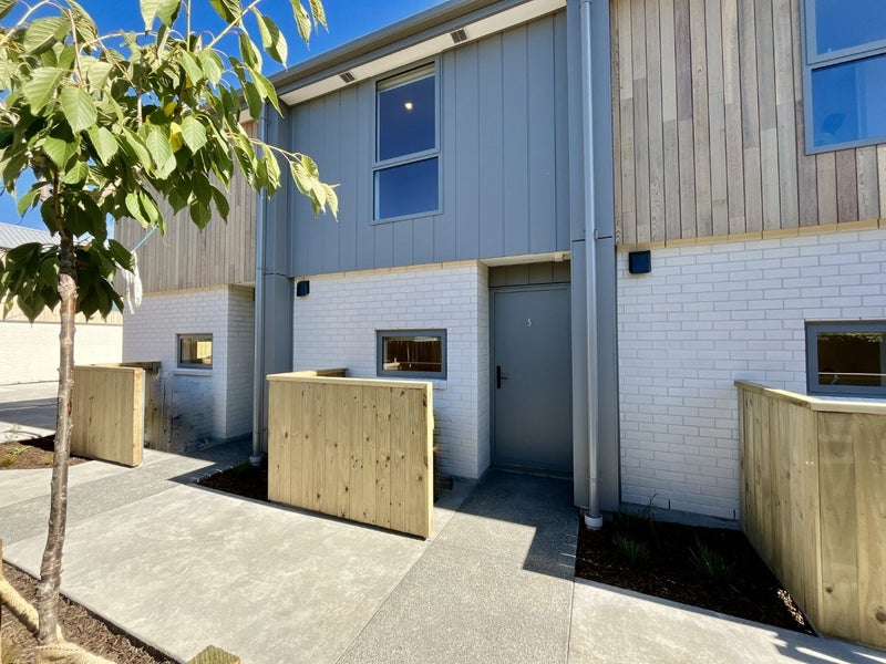 Image 1 of 14