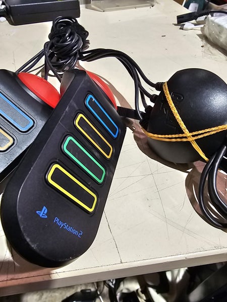 Playstation 2 buzz controllers Carousel 3